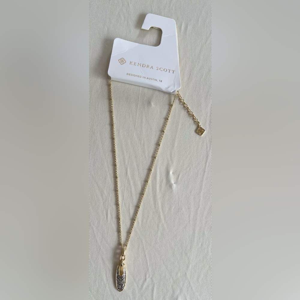 Kendra Scott Gold Pendant Necklace